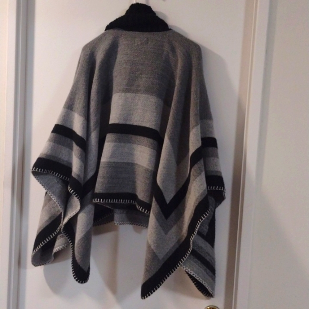 Cowl Neck Poncho - Picture 2 of 3